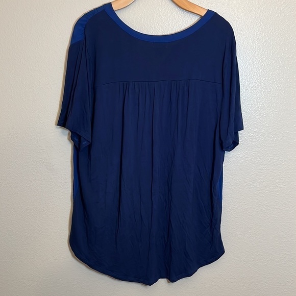 Bundle of 3 Old Navy Plus Size Shirts - Picture 9 of 15